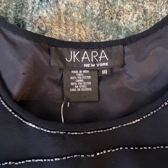 Navy Blue Beaded Top JKARA - Picture 3 of 3